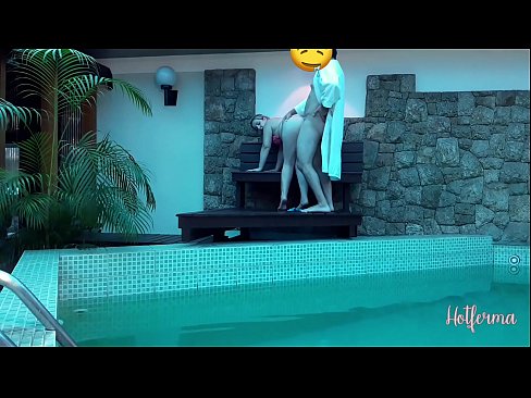 ❤️ Bos menjemput pembantu rumah ke kolam, tetapi tidak dapat menahan panas ❤️ Video seks di lucah ms.vlad-massage-salon.ru